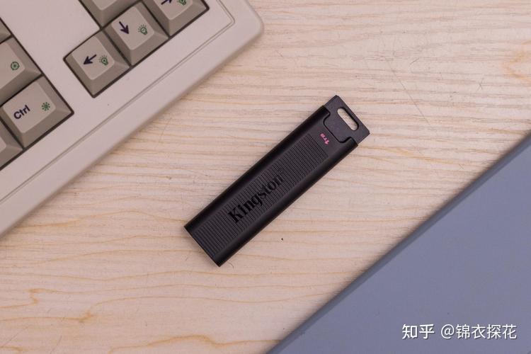 高考结束后,准大学生们如何挑选自己满意的数码产品?